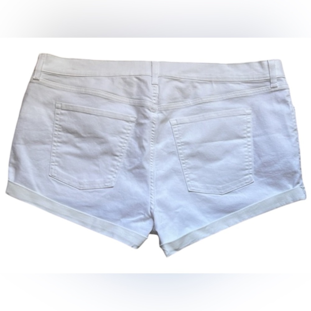OLD NAVY White Denim Mid Rise Wow Short Size 20 - Picture 5 of 7